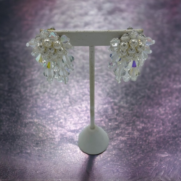 Handcrafted Beaded Faux Pearl Pierced Earrings - Picture 3 of 6